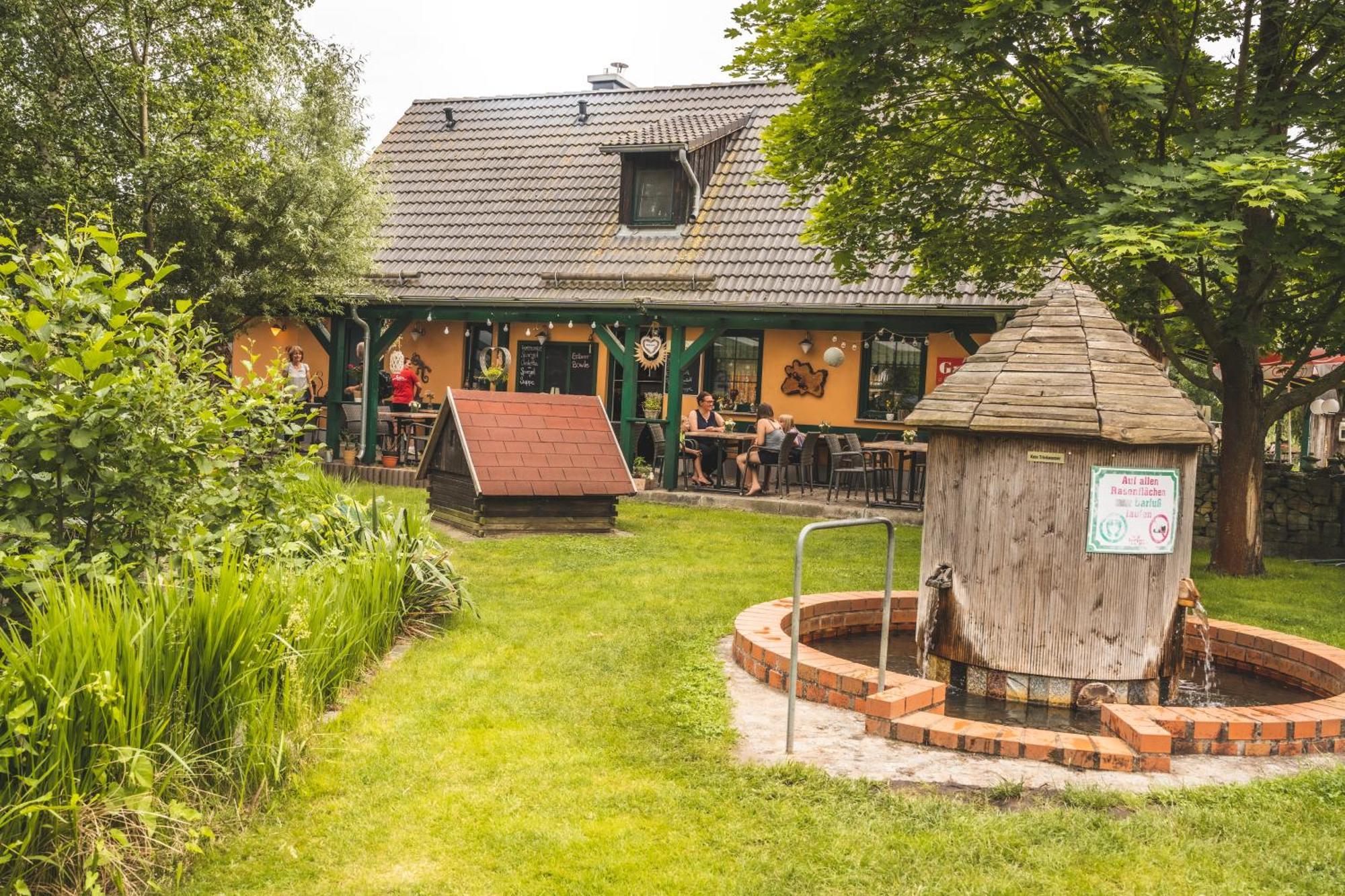 Gasthaus & Pension Am Kurfuerstendamm Burg  Dış mekan fotoğraf