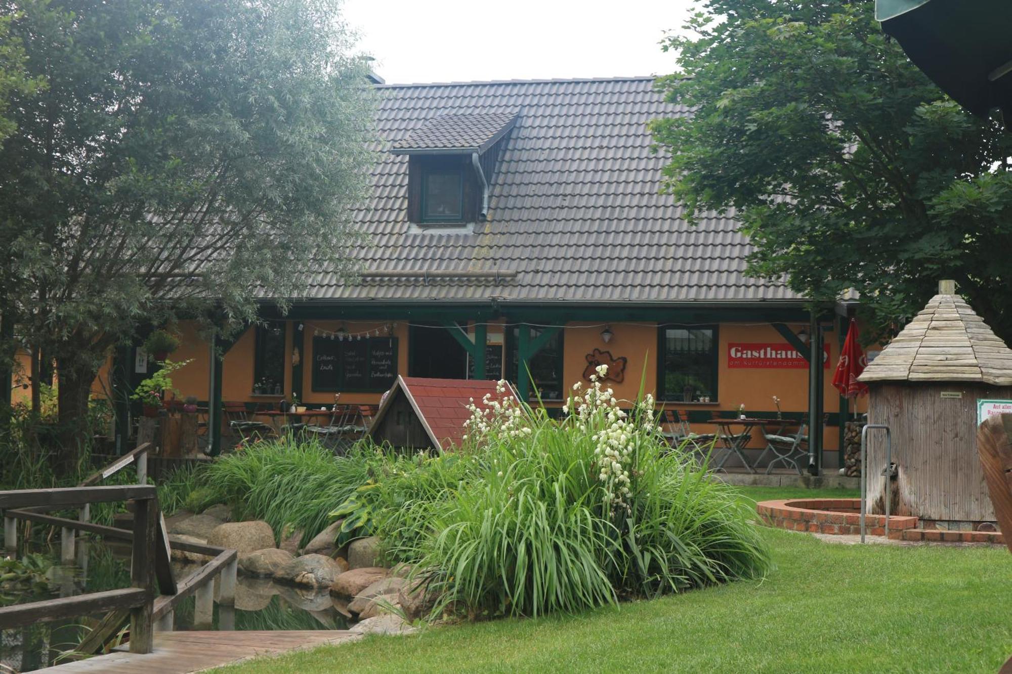 Gasthaus & Pension Am Kurfuerstendamm Burg  Dış mekan fotoğraf