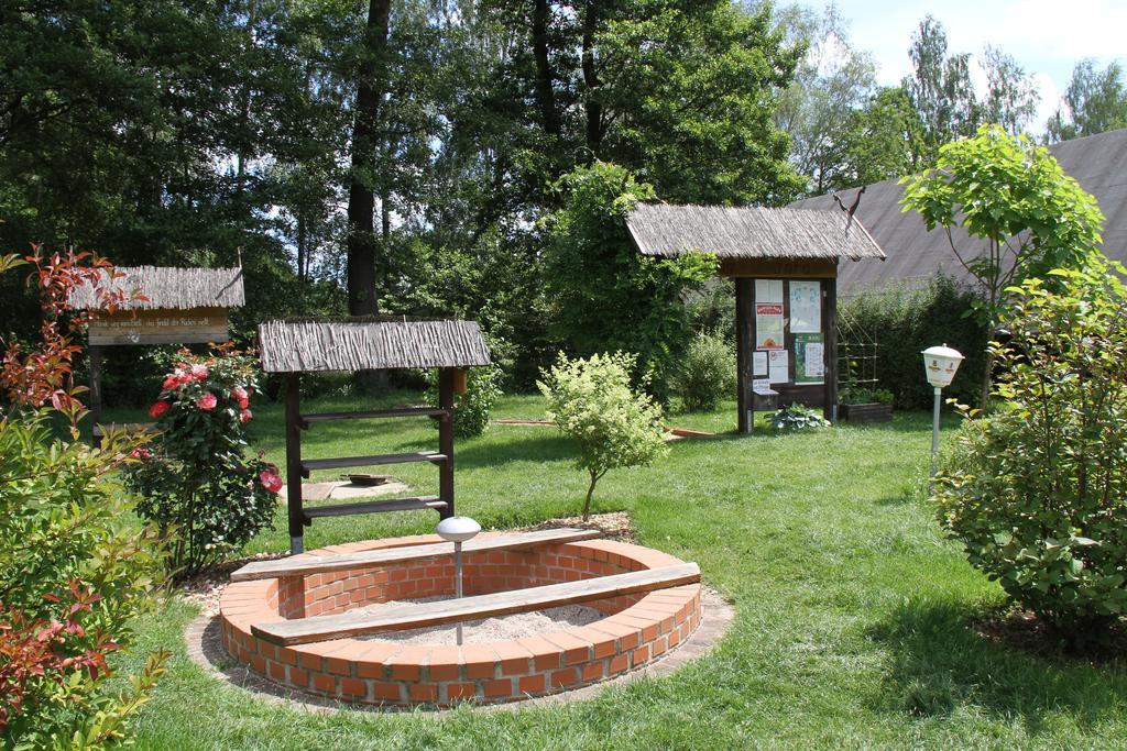 Gasthaus & Pension Am Kurfuerstendamm Burg  Dış mekan fotoğraf